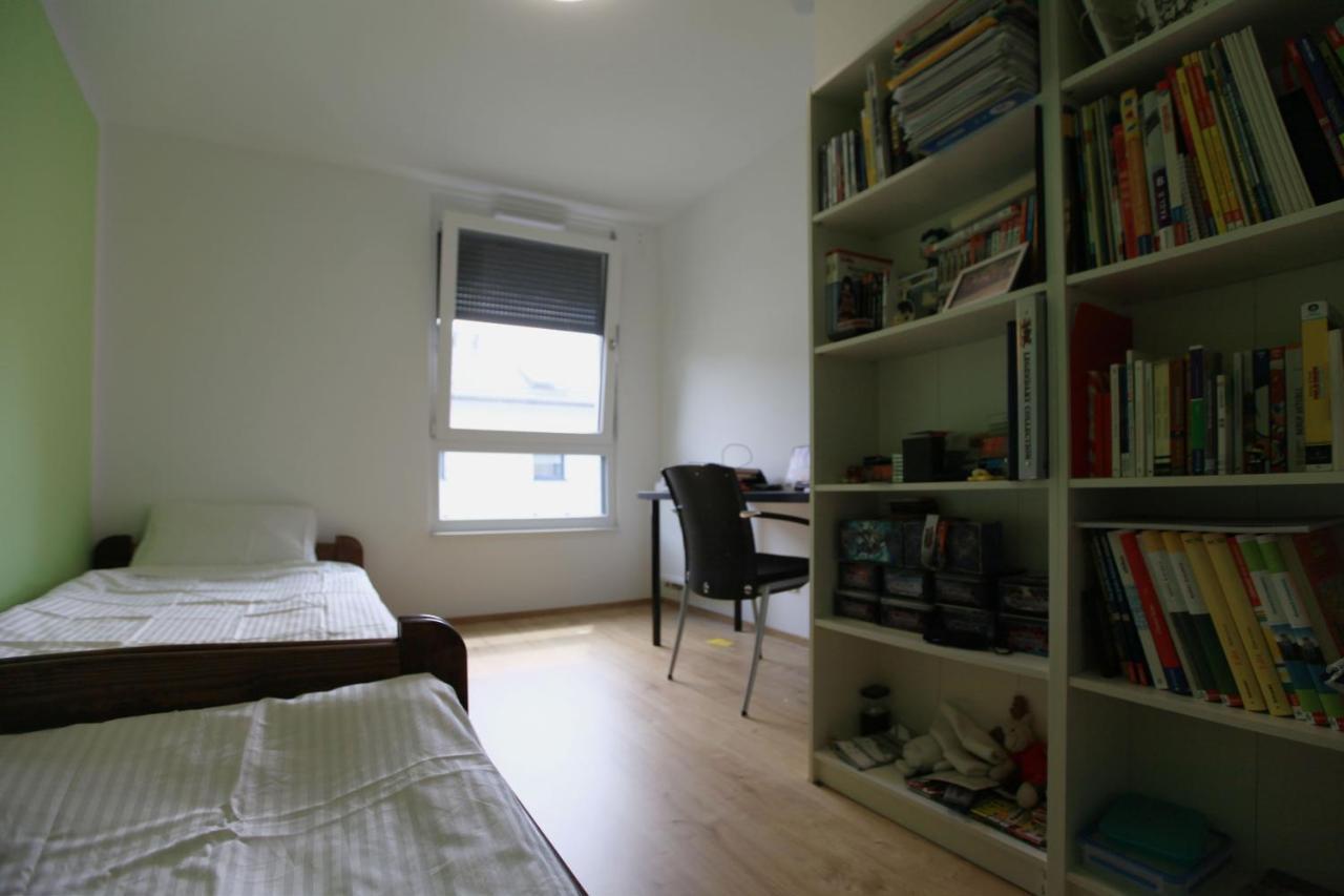 Messezimmer / Private For Exhibitions *